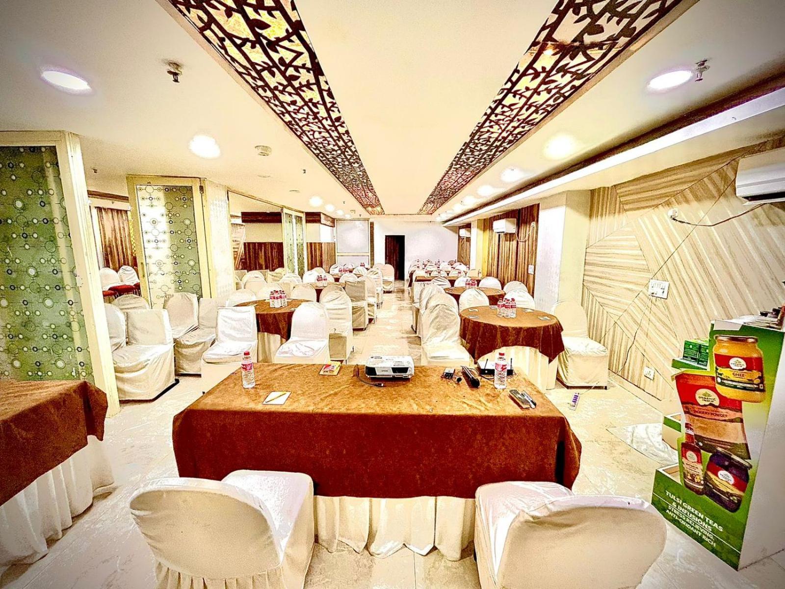 Hotel Spb 87 Near Karol Bagh Metro Station Delhi Exterior foto